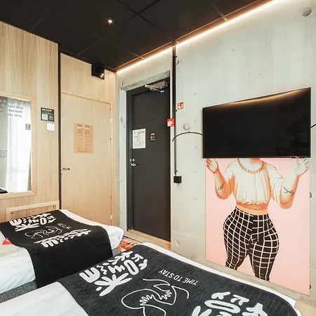 Time Hotel, Time To Art & Boutique